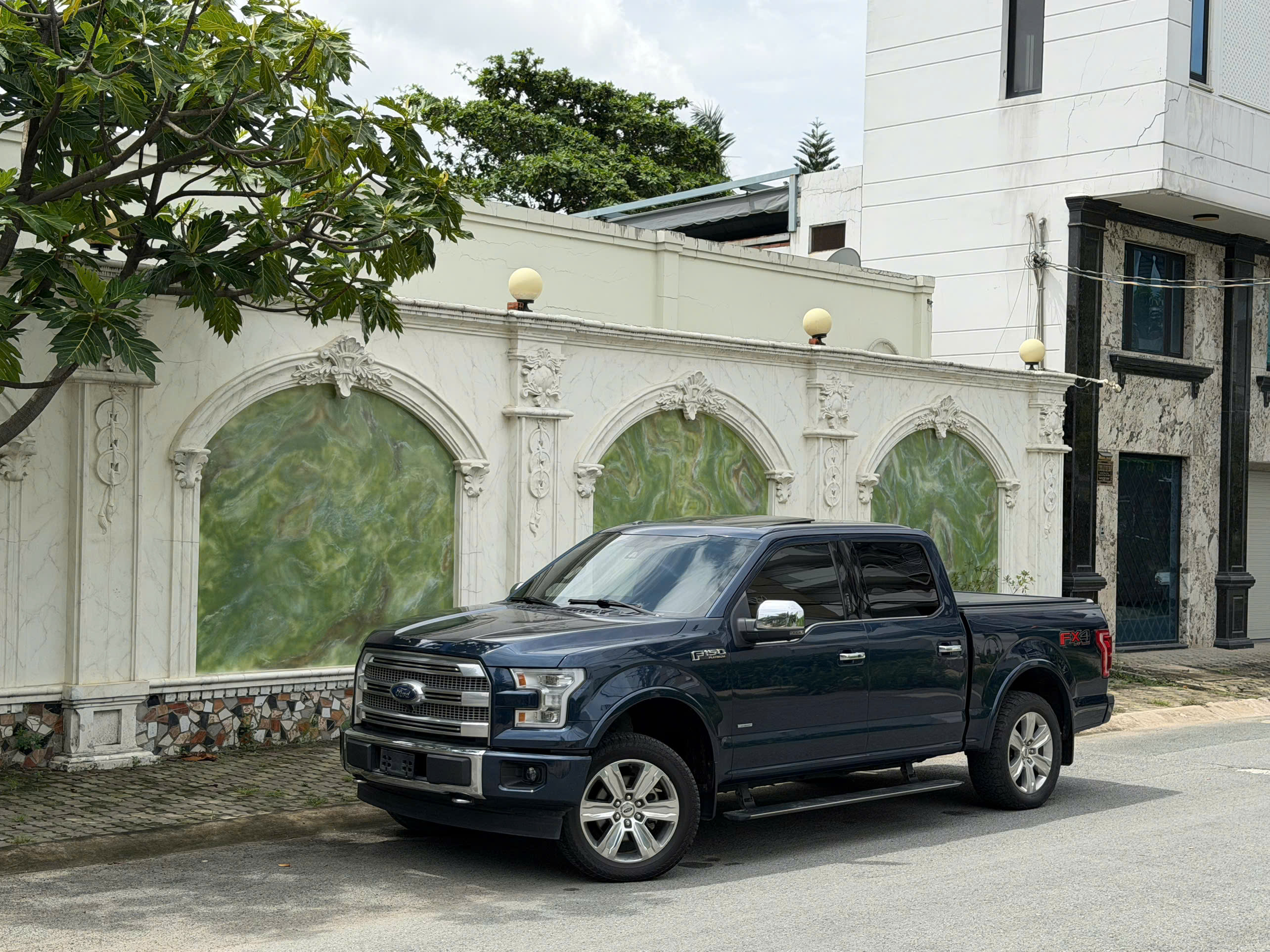 Bán Ford F 150 Platinum 3.5 V6 SuperCrew sản xuất năm 2016, màu xanh lục, xe nhập, 1.999 tỉ