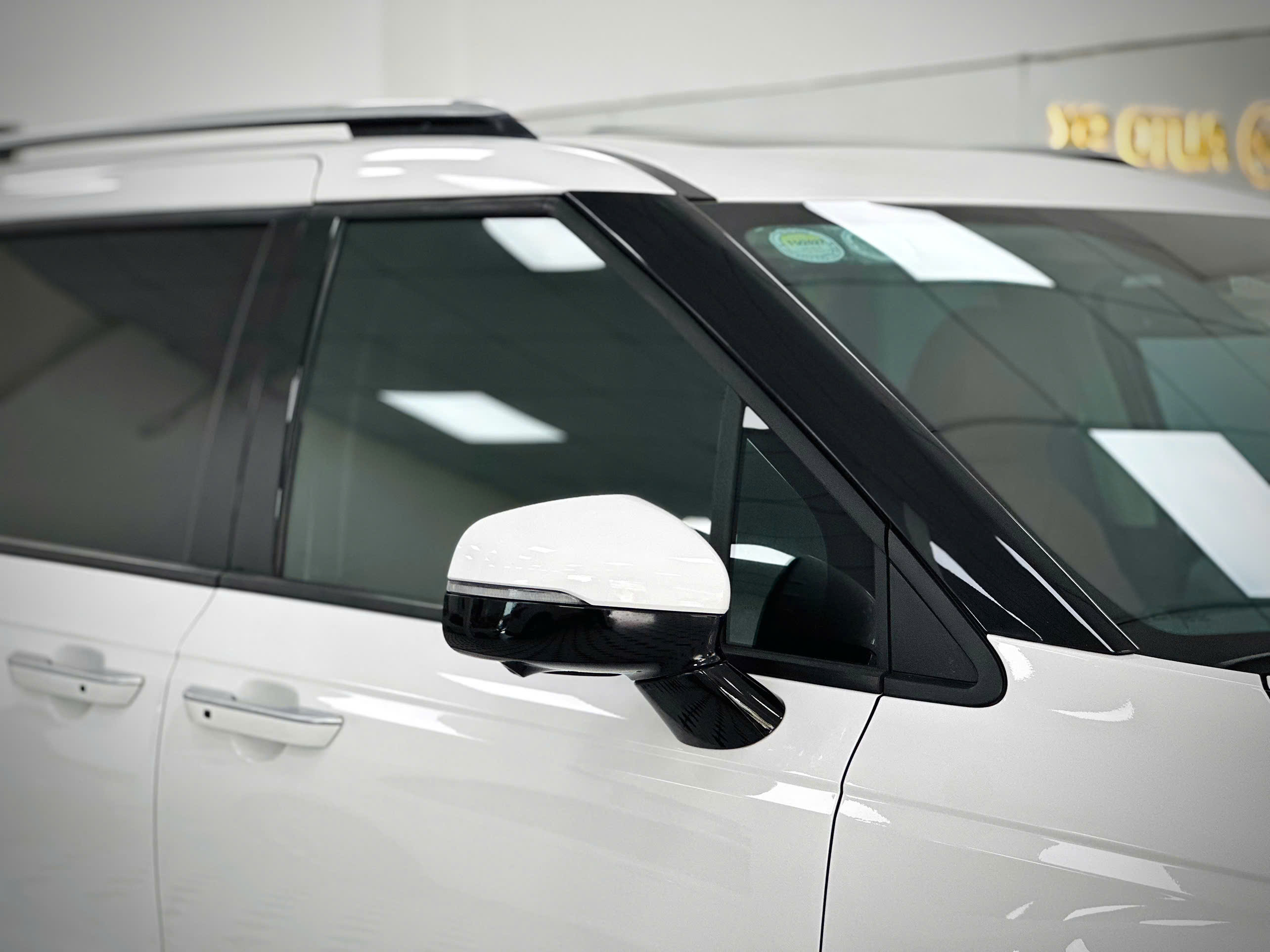 Bán Kia Carnival Signature 3.5G sản xuất năm 2023, màu trắng