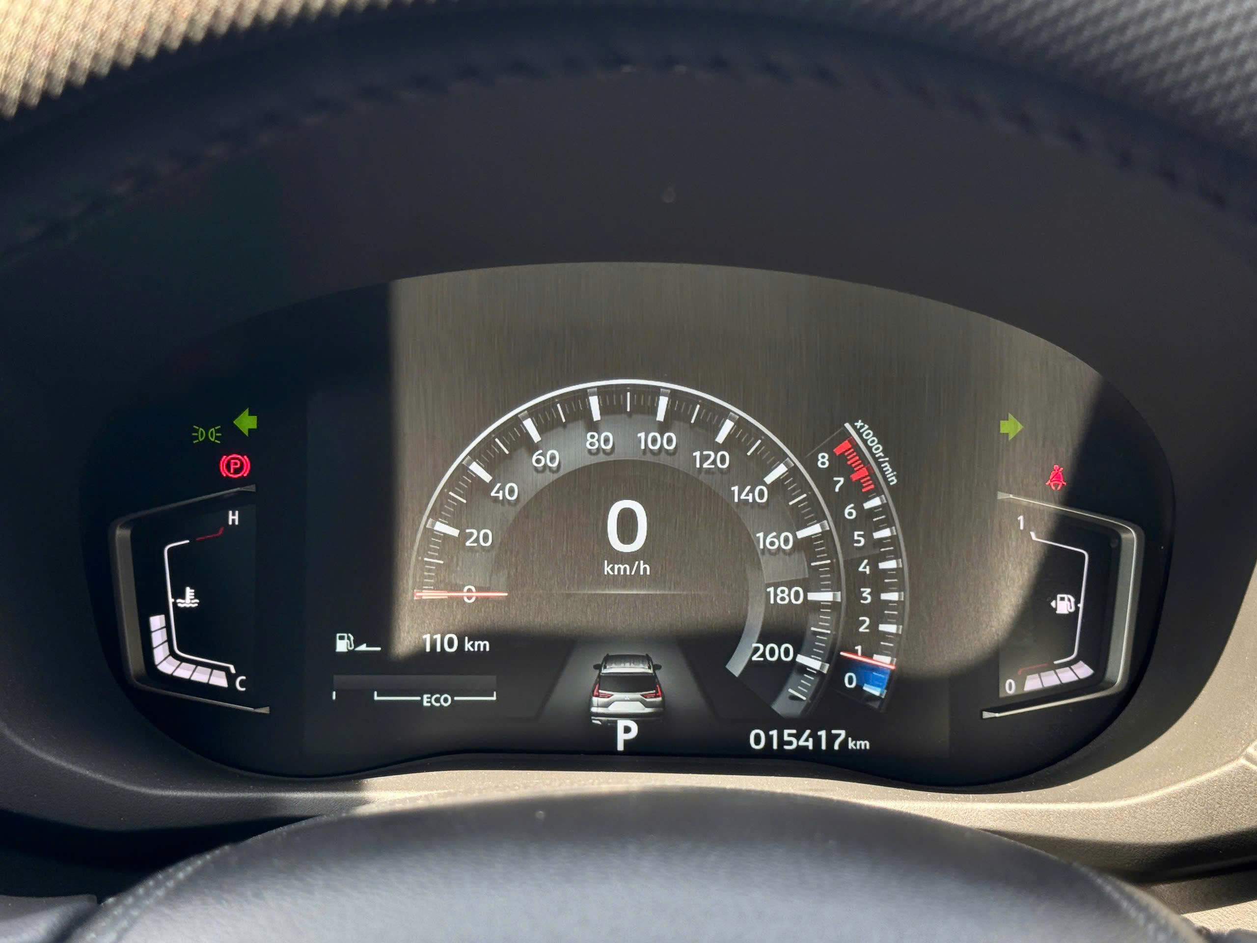 Bán Mitsubishi Xpander Cross 1.5 AT sản xuất 2024, màu cam, nhập khẩu nguyên chiếc
