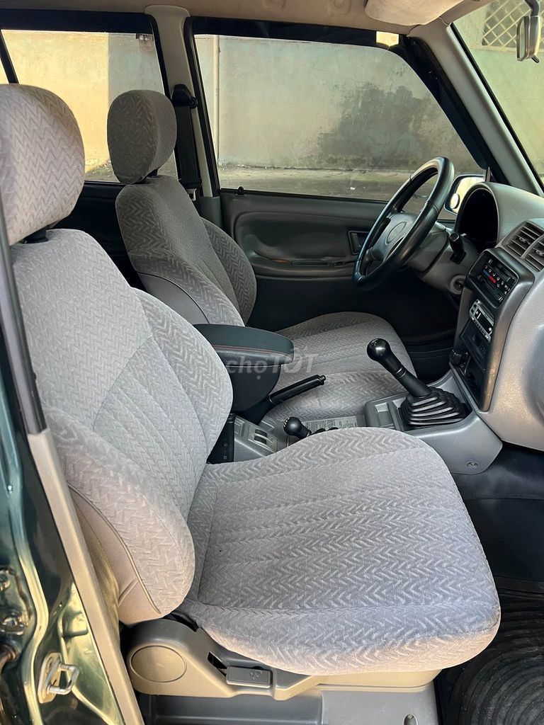 suzuki vitara 2005 (công vụ nhà nước)