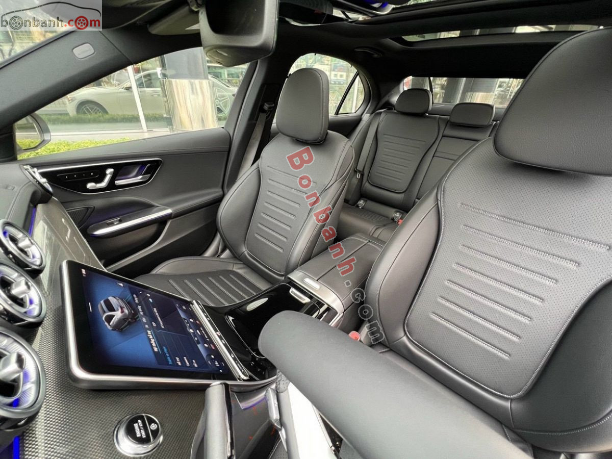 Bán ô tô Mercedes Benz C class C300 AMG - 2025 - xe mới
