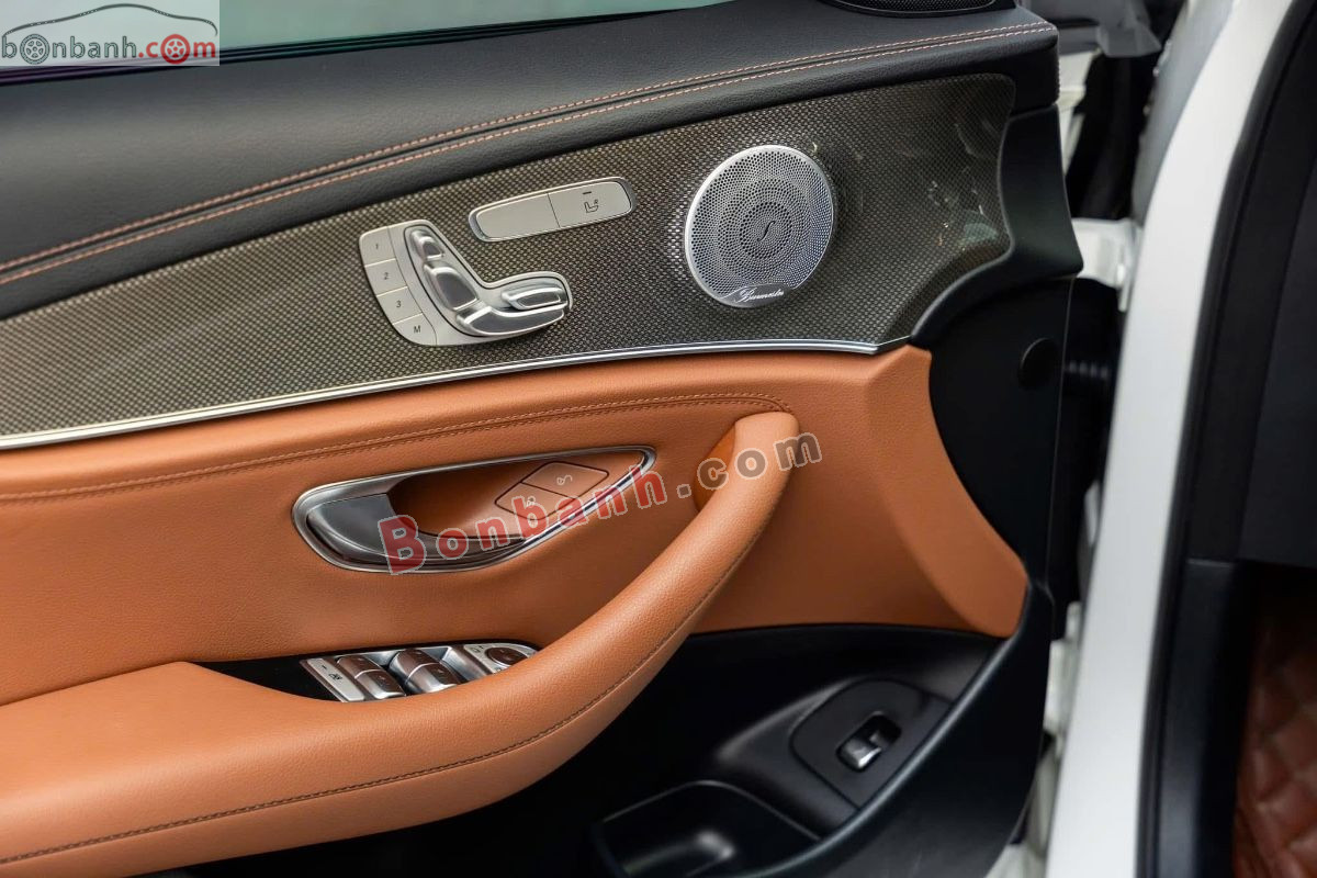 Bán ô tô Mercedes Benz E class E300 AMG - 2019 - xe cũ