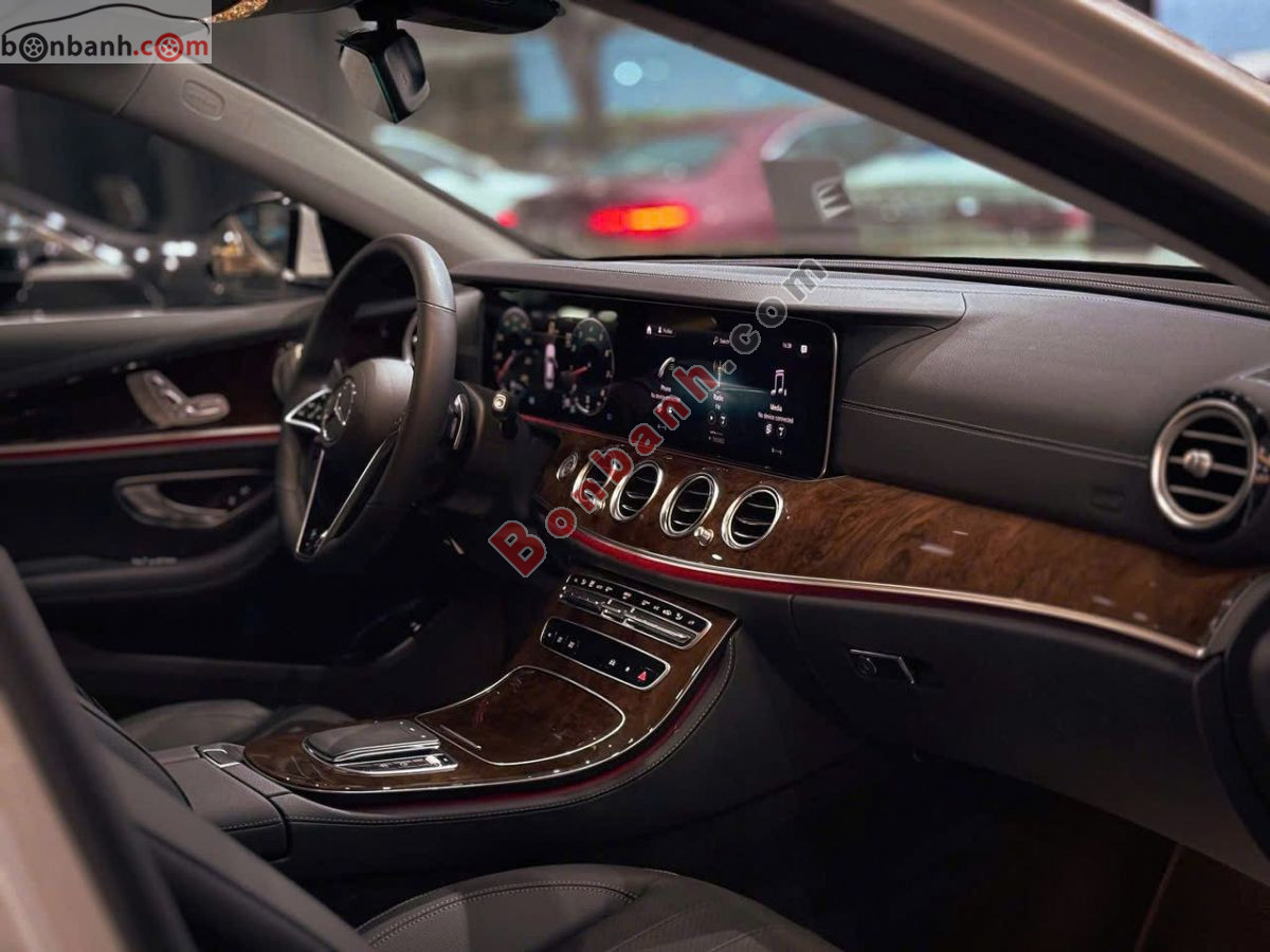 Bán ô tô Mercedes Benz E class E200 Exclusive - 2025 - xe mới
