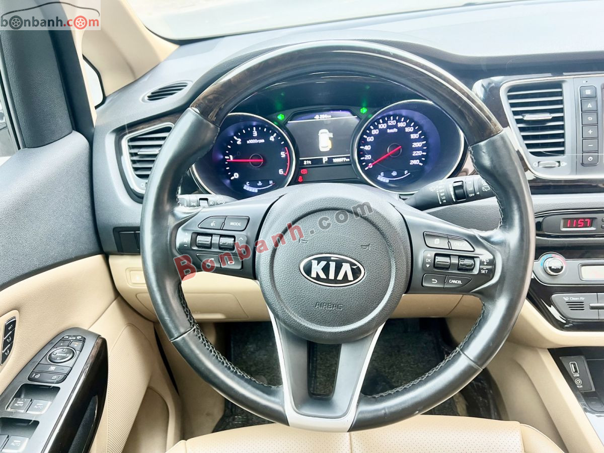 Bán ô tô Kia Sedona 2.2 DAT Luxury - 2021 - xe cũ
