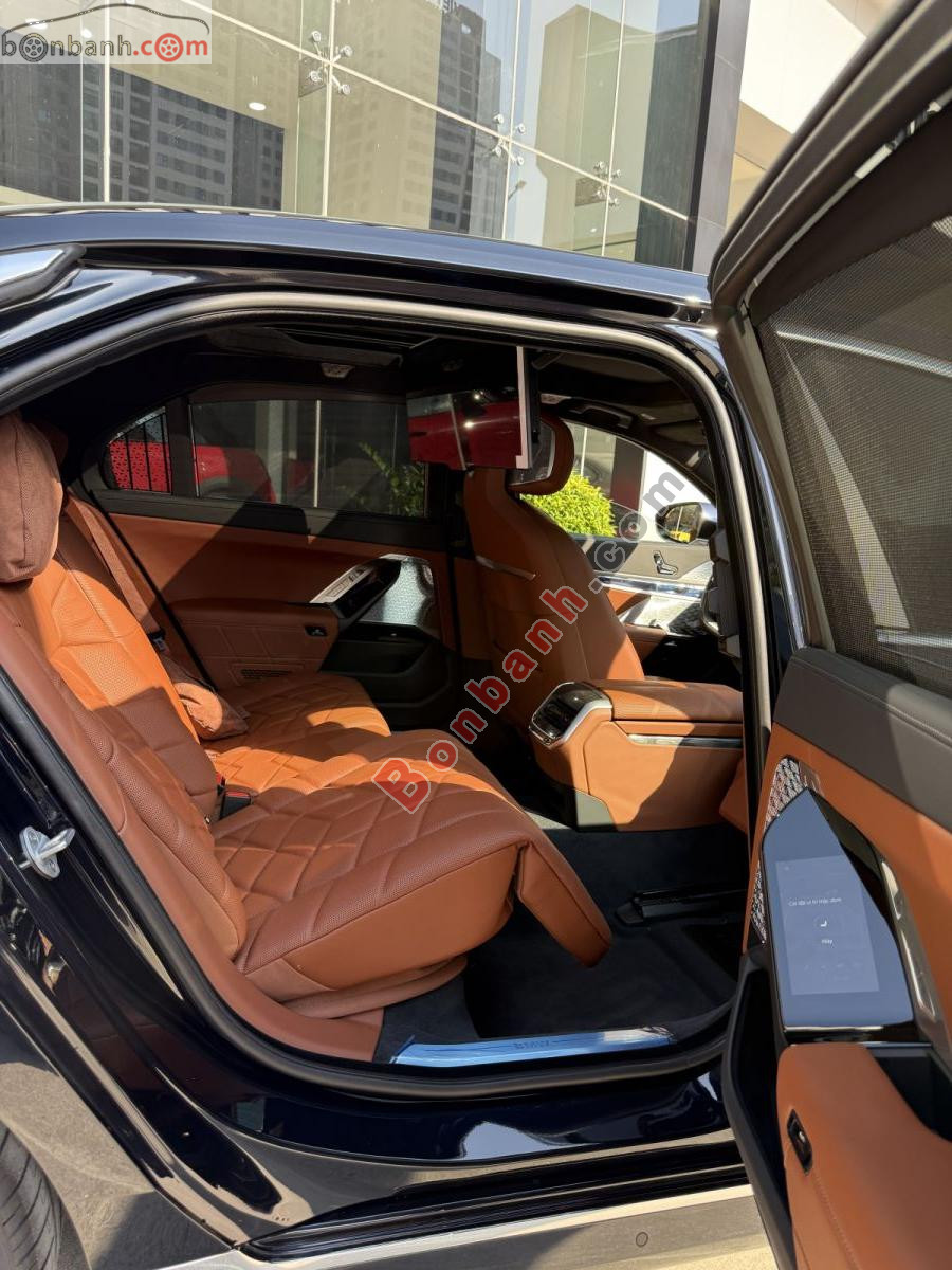 Bán ô tô BMW 7 Series 740i Pure Excellence - 2026 - xe mới