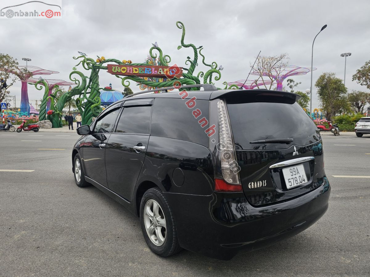 Bán ô tô Mitsubishi Grandis 2.4 AT - 2006 - xe cũ