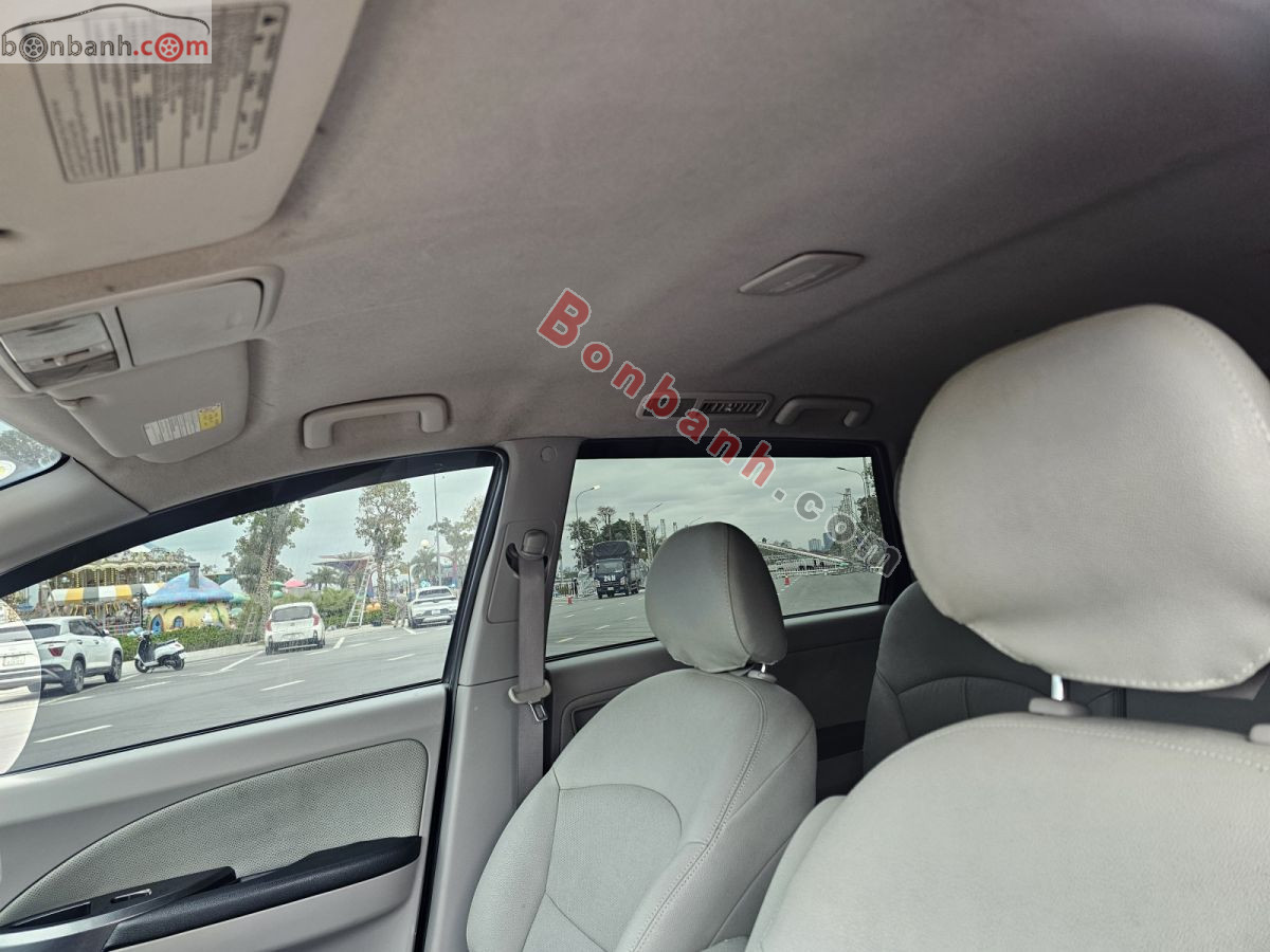 Bán ô tô Mitsubishi Grandis 2.4 AT - 2006 - xe cũ