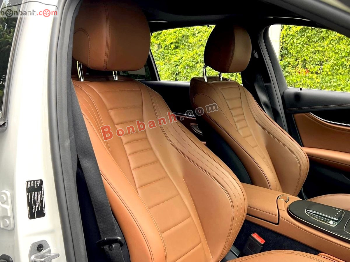 Bán ô tô Mercedes Benz E class E300 AMG - 2022 - xe cũ