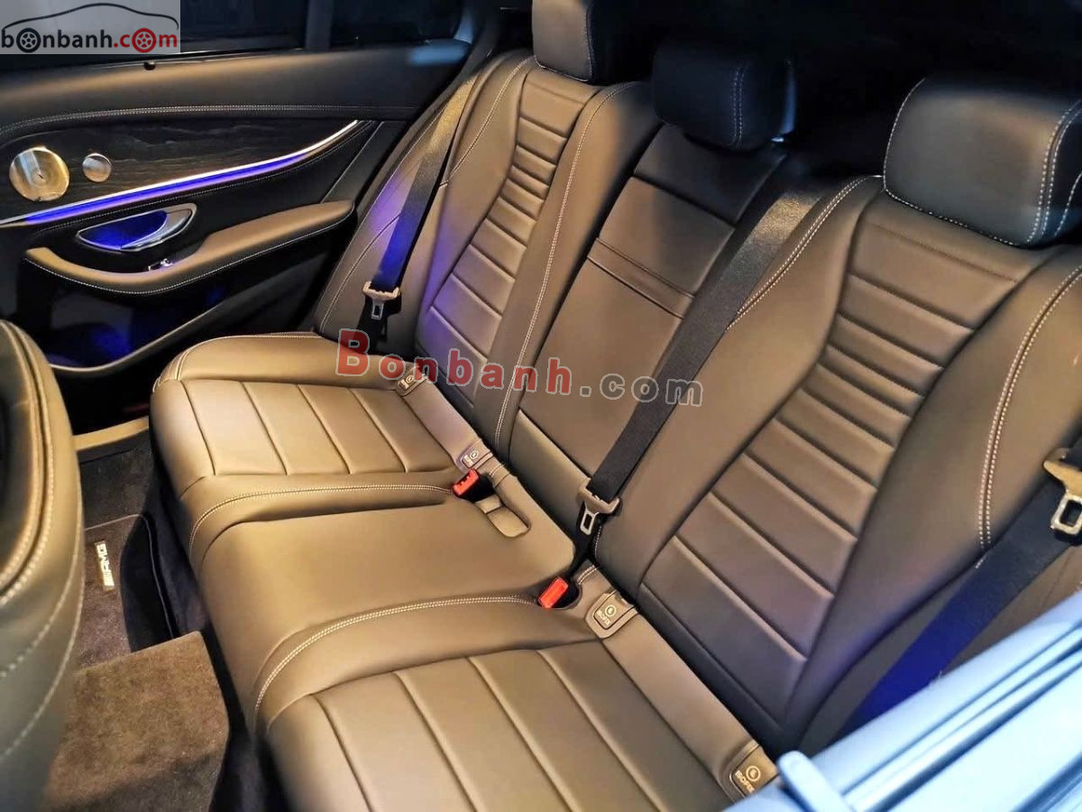 Bán ô tô Mercedes Benz E class E300 AMG - 2022 - xe cũ