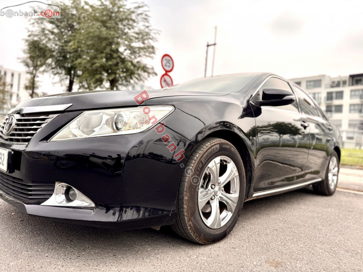 Bán ô tô Toyota Camry 2.0E - 2013 - xe cũ