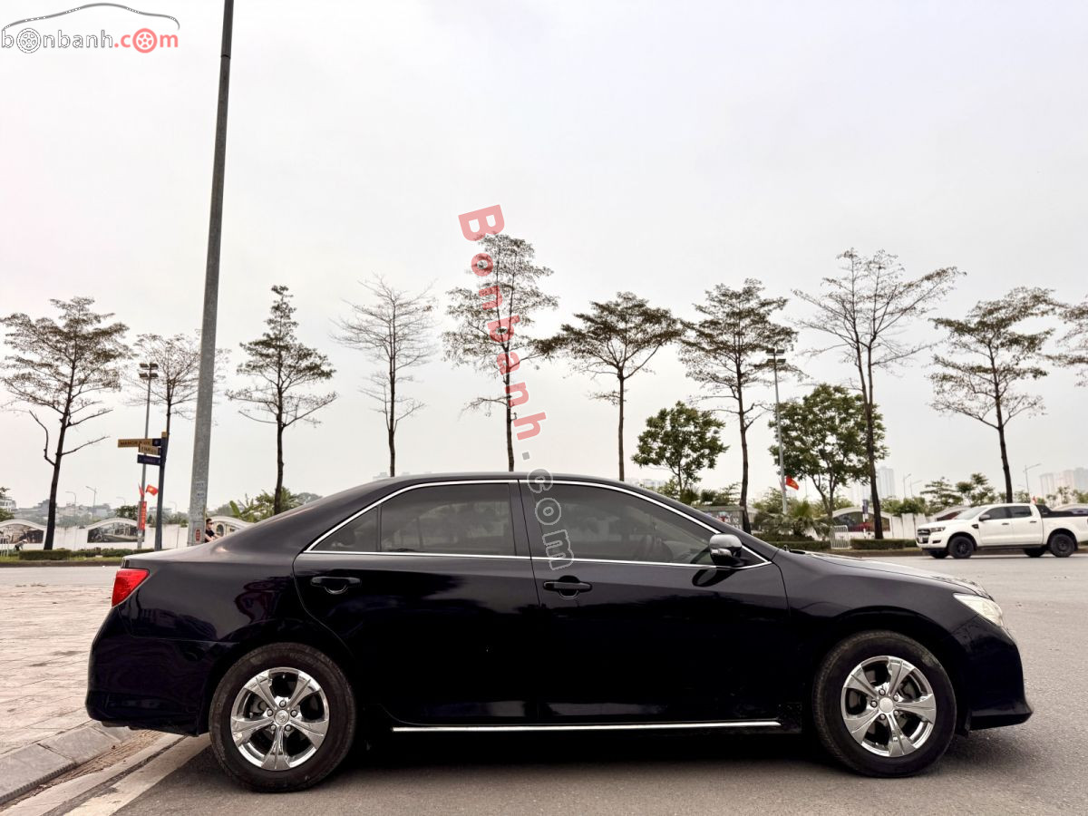 Bán ô tô Toyota Camry 2.0E - 2013 - xe cũ