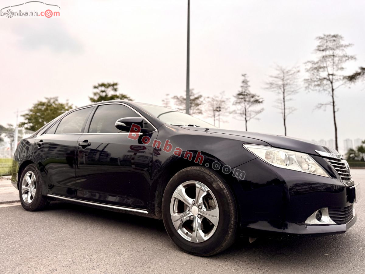 Bán ô tô Toyota Camry 2.0E - 2013 - xe cũ
