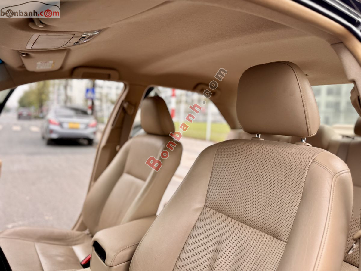 Bán ô tô Toyota Camry 2.0E - 2013 - xe cũ