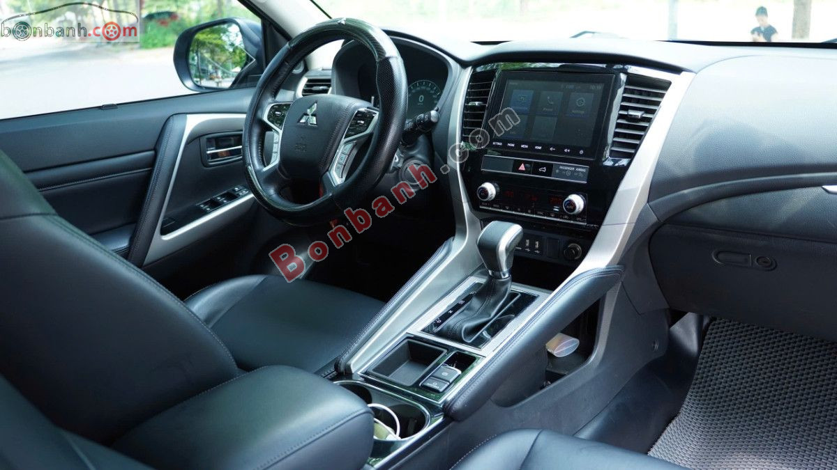 Bán ô tô Mitsubishi Pajero Sport 2.4D 4x2 AT - 2020 - xe cũ