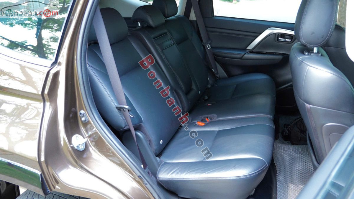 Bán ô tô Mitsubishi Pajero Sport 2.4D 4x2 AT - 2020 - xe cũ