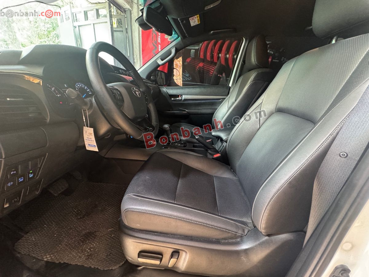 Bán ô tô Toyota Hilux Adventure 2.8L 4x4 AT - 2024 - xe cũ