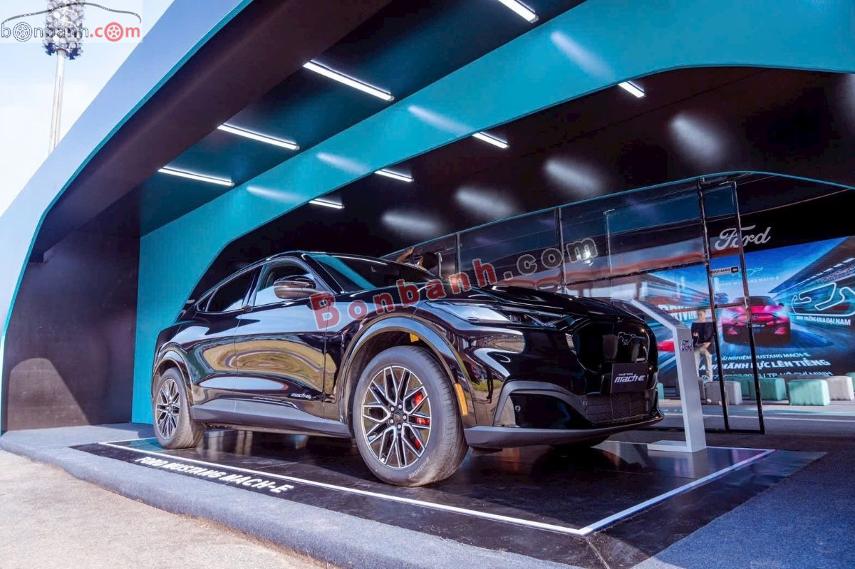 Bán ô tô Ford Mustang Mach-E Premium AWD - 2025 - xe mới