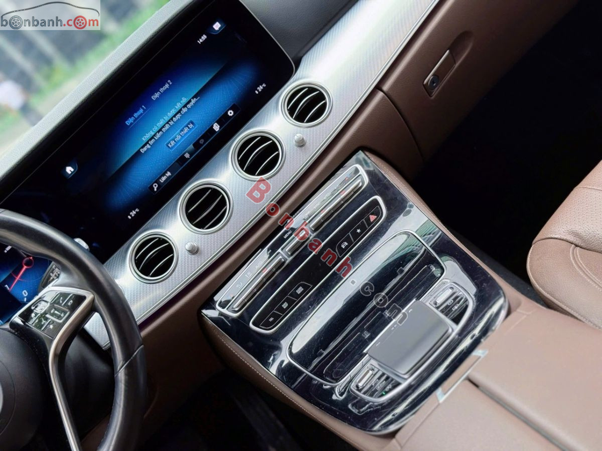 Bán ô tô Mercedes Benz E class E180 - 2022 - xe cũ