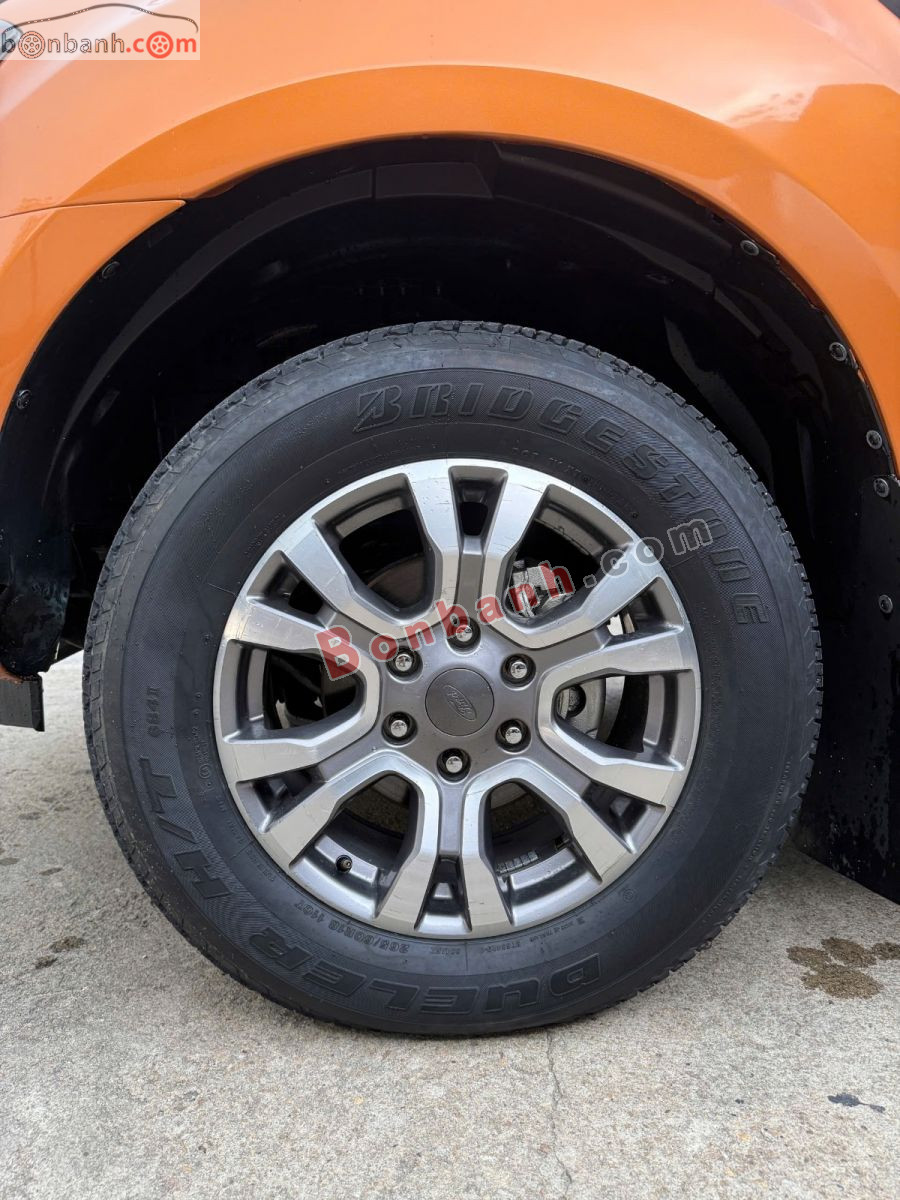 Bán ô tô Ford Ranger Wildtrak 3.2L 4x4 AT - 2016 - xe cũ