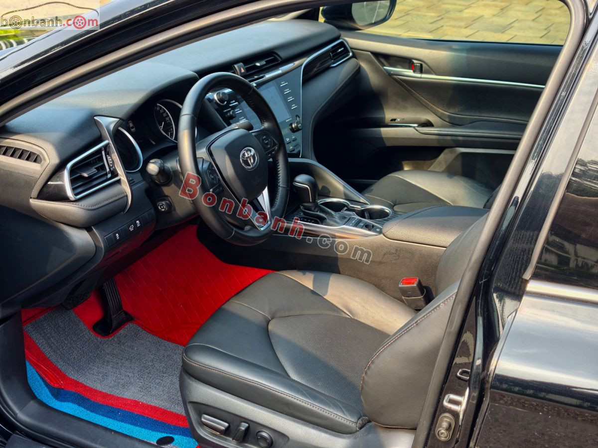 Bán ô tô Toyota Camry 2.5Q - 2021 - xe cũ