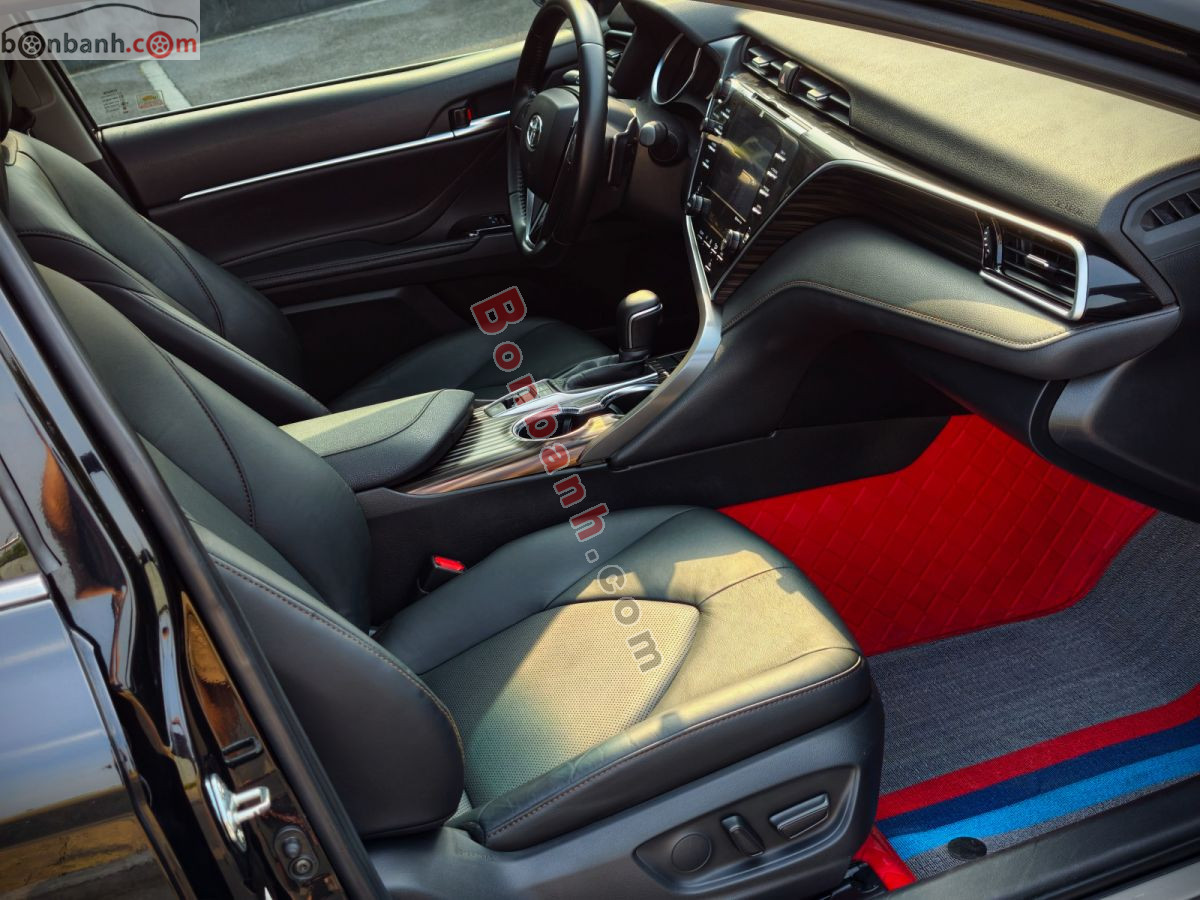 Bán ô tô Toyota Camry 2.5Q - 2021 - xe cũ