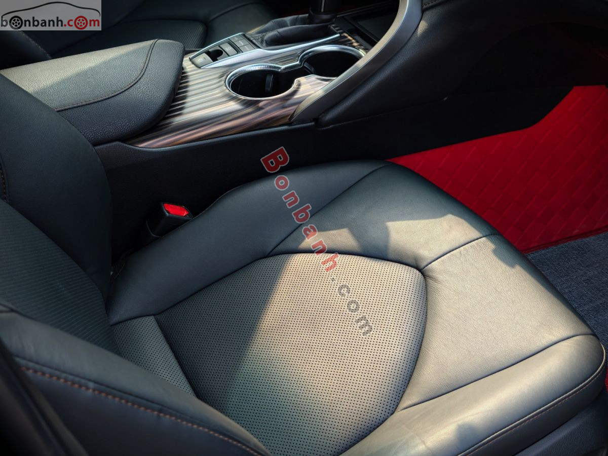 Bán ô tô Toyota Camry 2.5Q - 2021 - xe cũ