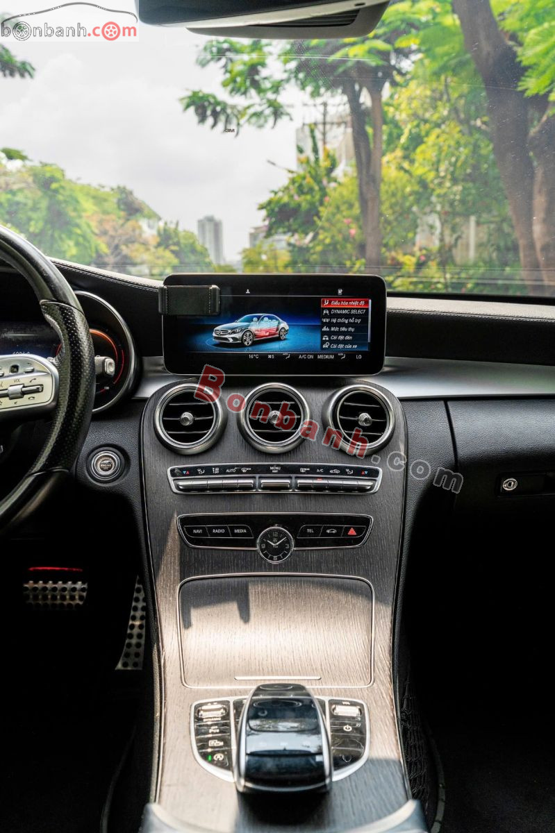 Bán ô tô Mercedes Benz C class C300 AMG - 2019 - xe cũ