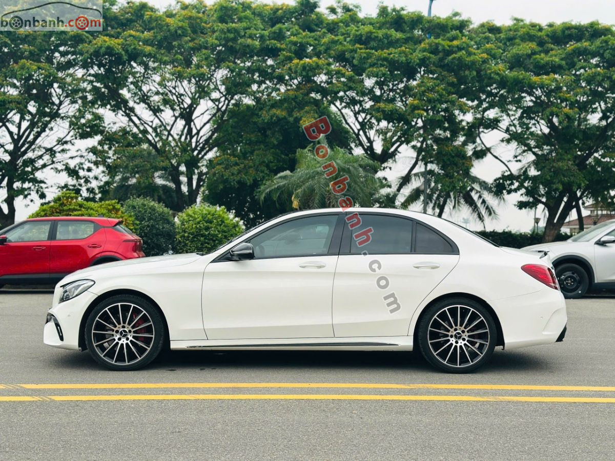 Bán ô tô Mercedes Benz C class C300 AMG - 2017 - xe cũ
