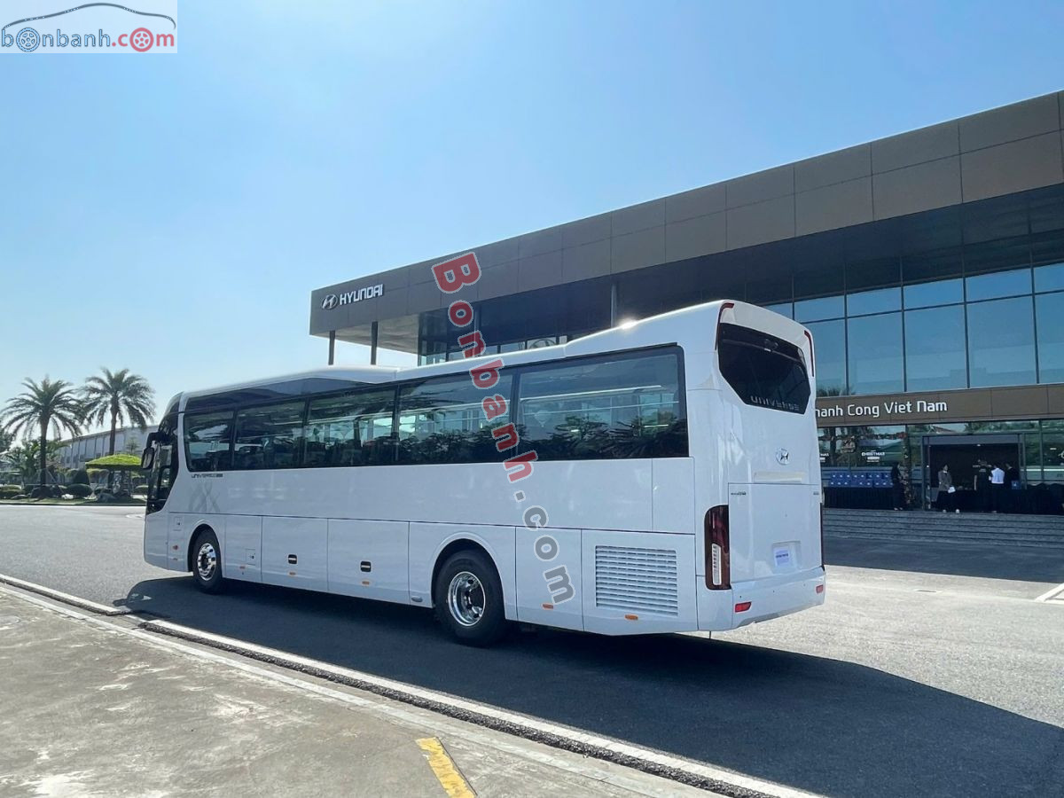 Bán ô tô Hyundai Universe Prestige 47S - 2026 - xe mới