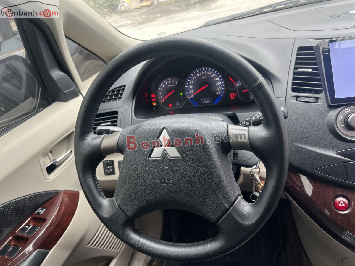 Bán ô tô Mitsubishi Grandis 2.4 AT - 2008 - xe cũ
