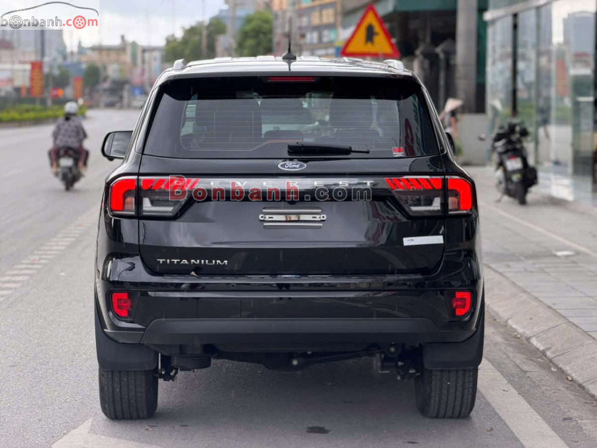 Bán ô tô Ford Everest Titanium 2.0L 4x2 AT - 2025 - xe cũ