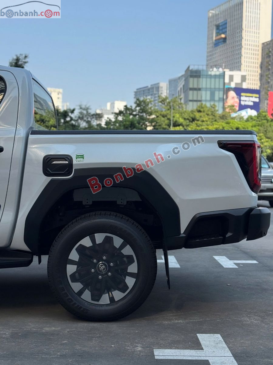 Bán ô tô Toyota Hilux Trailhunter 2.8L 4x4 AT - 2026 - xe mới