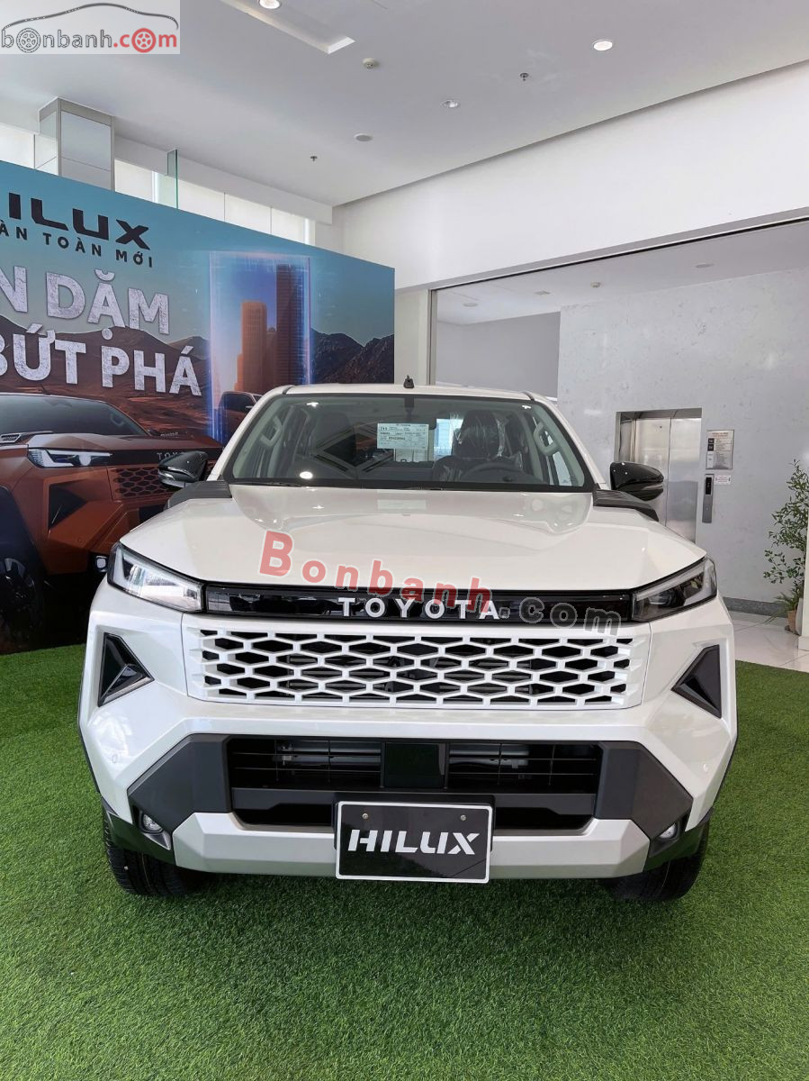 Bán ô tô Toyota Hilux Pro 2.8L 4x2 AT - 2026 - xe mới
