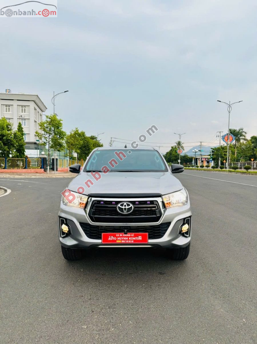 Bán ô tô Toyota Hilux 2.4E 4x2 AT - 2020 - xe cũ