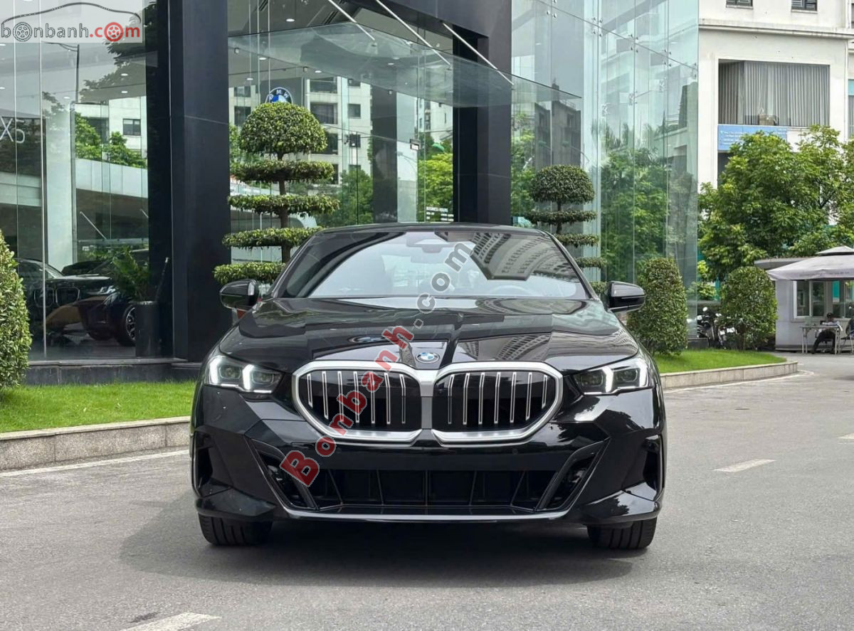 Bán ô tô BMW 5 Series 530i M Sport - 2026 - xe mới