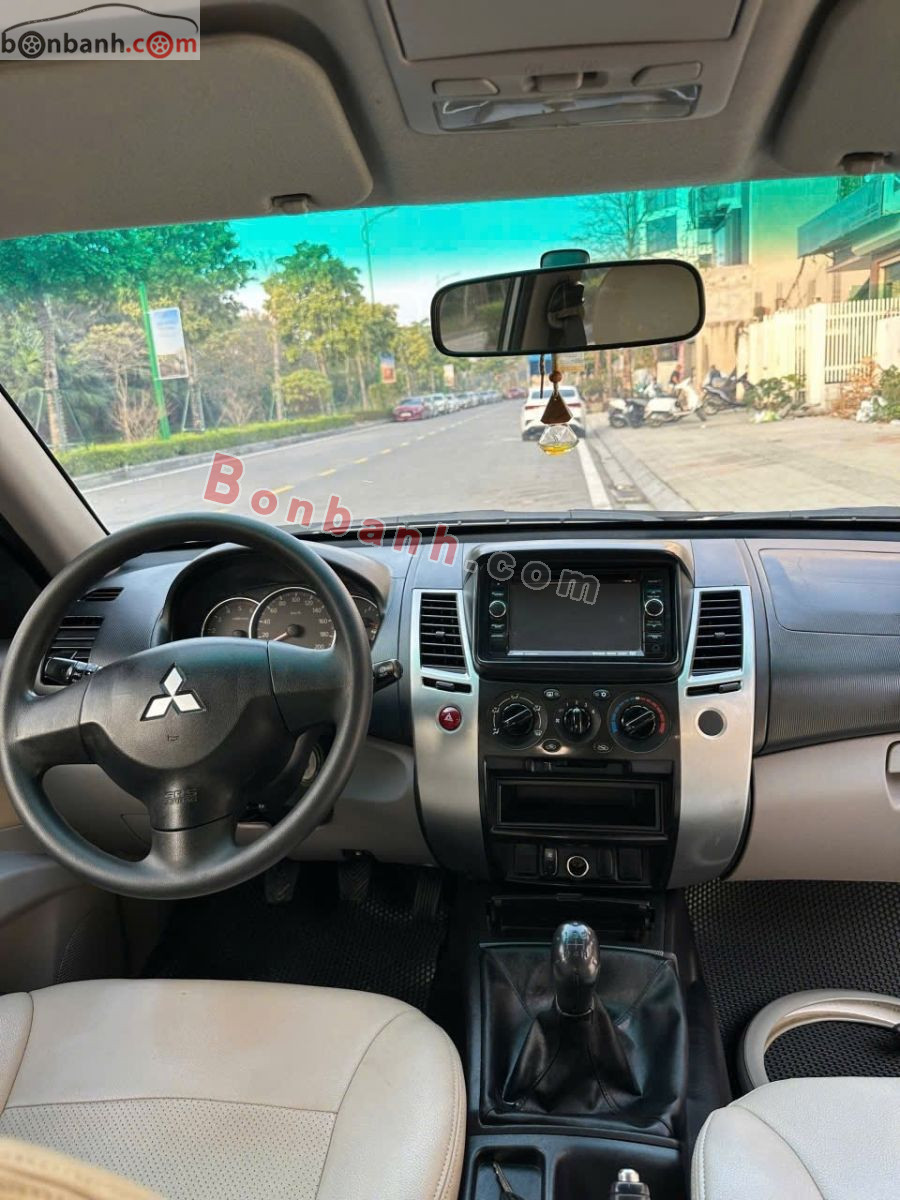 Bán ô tô Mitsubishi Pajero Sport D 4x2 MT - 2016 - xe cũ