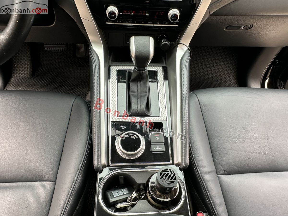 Bán ô tô Mitsubishi Pajero Sport 2.4D 4x4 AT - 2020 - xe cũ