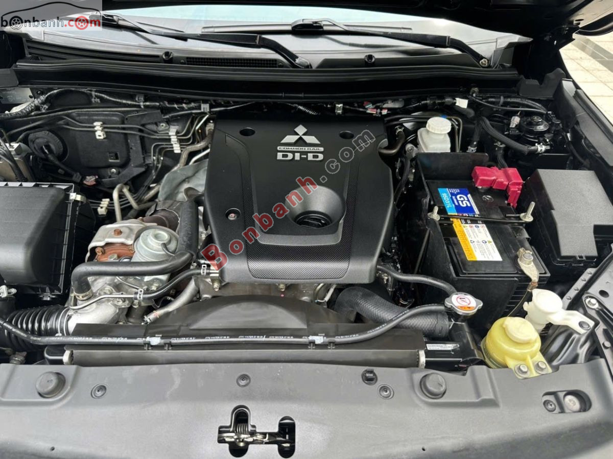 Bán ô tô Mitsubishi Pajero Sport 2.4D 4x4 AT - 2020 - xe cũ