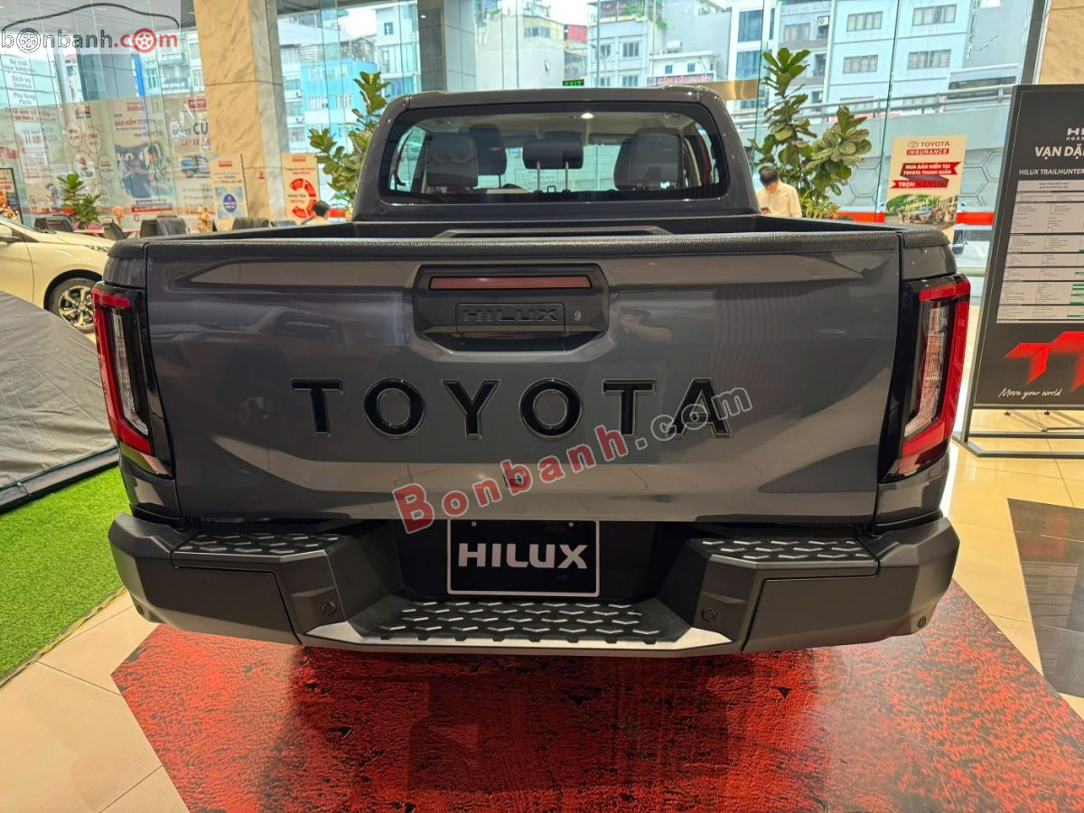 Bán ô tô Toyota Hilux Trailhunter 2.8L 4x4 AT - 2026 - xe mới