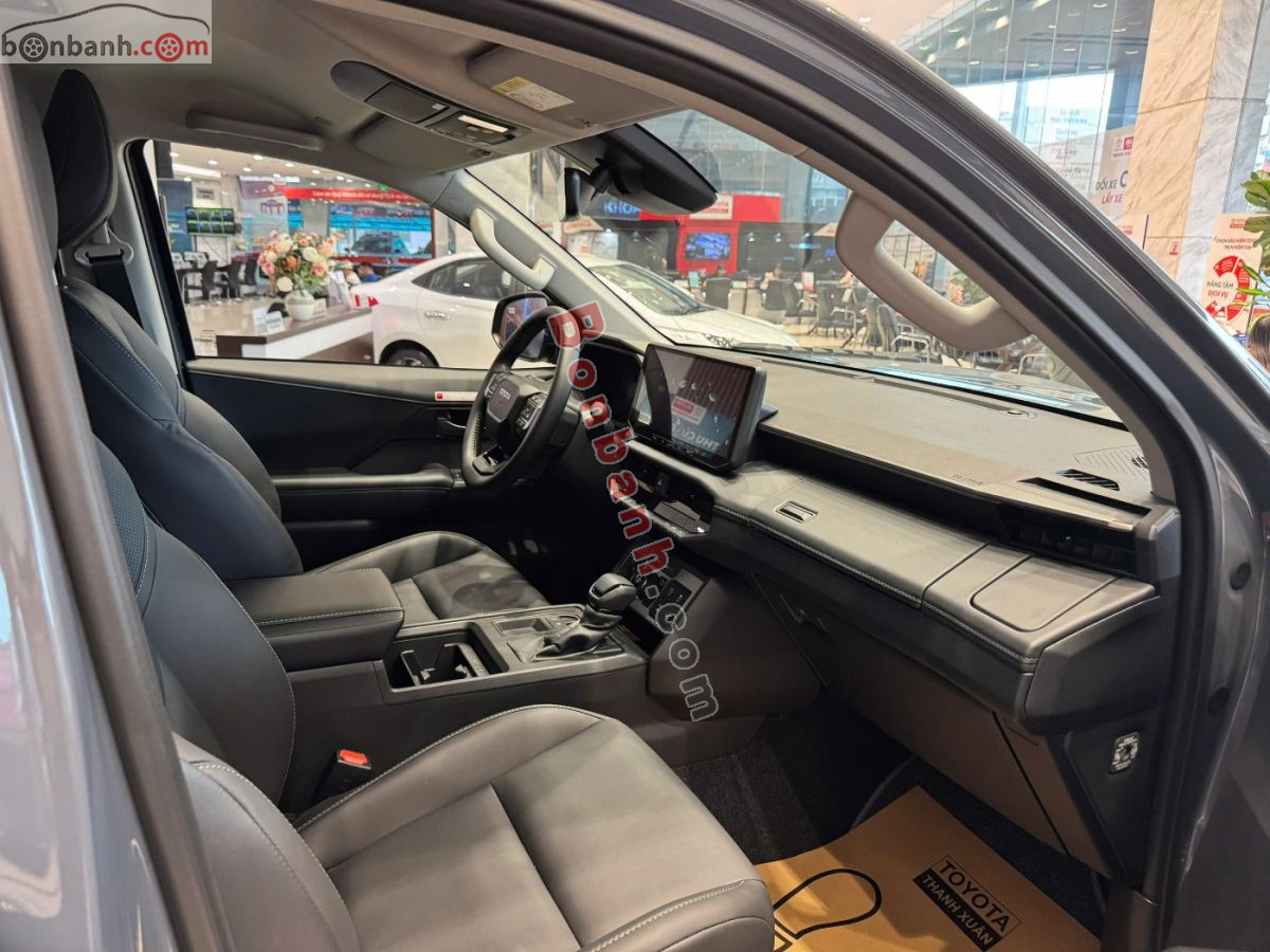 Bán ô tô Toyota Hilux Trailhunter 2.8L 4x4 AT - 2026 - xe mới