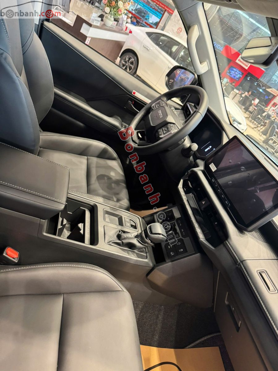 Bán ô tô Toyota Hilux Trailhunter 2.8L 4x4 AT - 2026 - xe mới