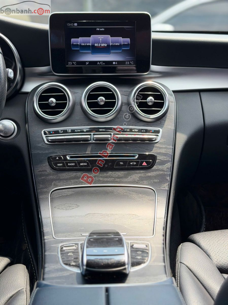 Bán ô tô Mercedes Benz C class C200 - 2017 - xe cũ