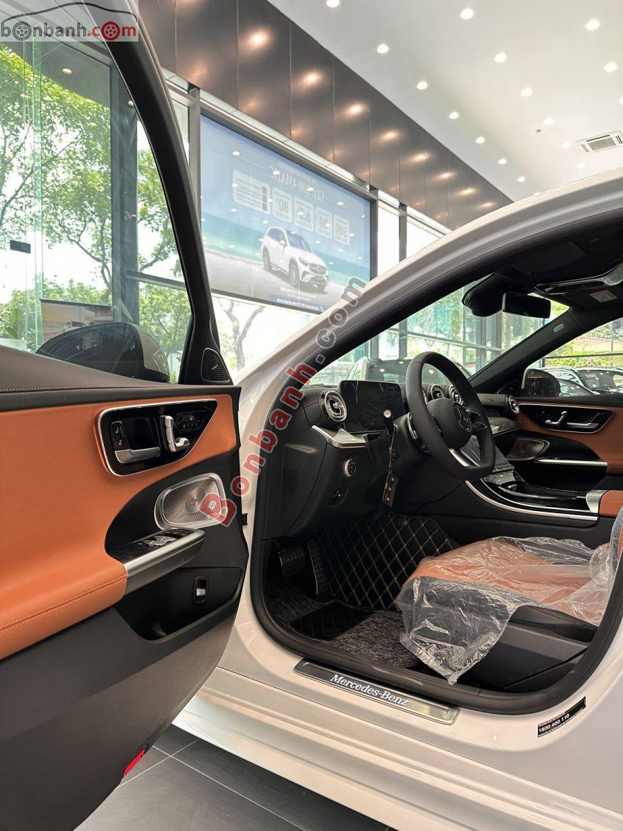 Bán ô tô Mercedes Benz C class C300 AMG - 2025 - xe mới