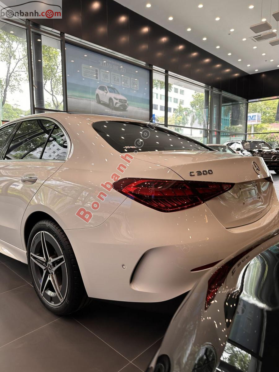 Bán ô tô Mercedes Benz C class C300 AMG - 2025 - xe mới