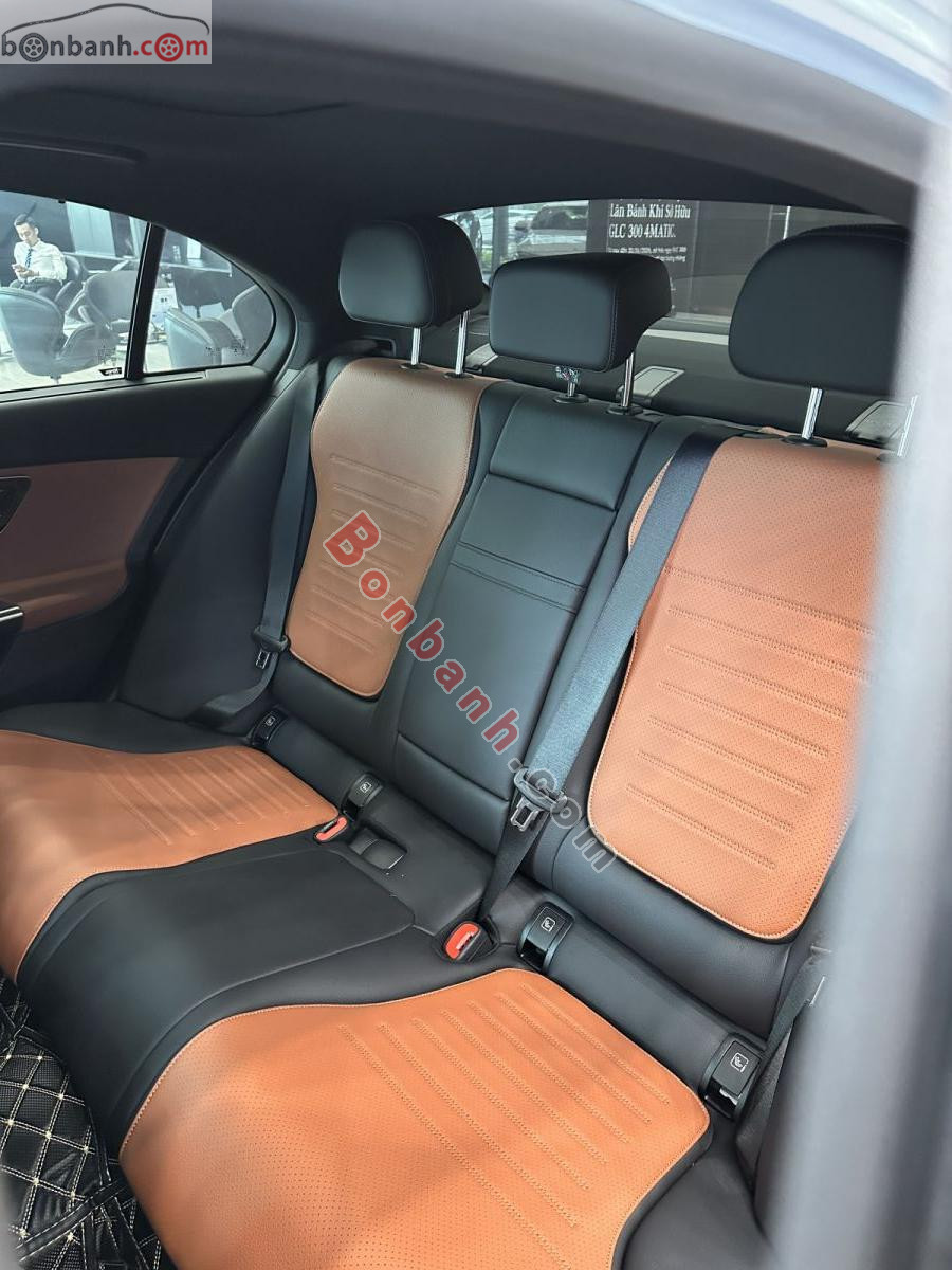 Bán ô tô Mercedes Benz C class C300 AMG - 2025 - xe mới