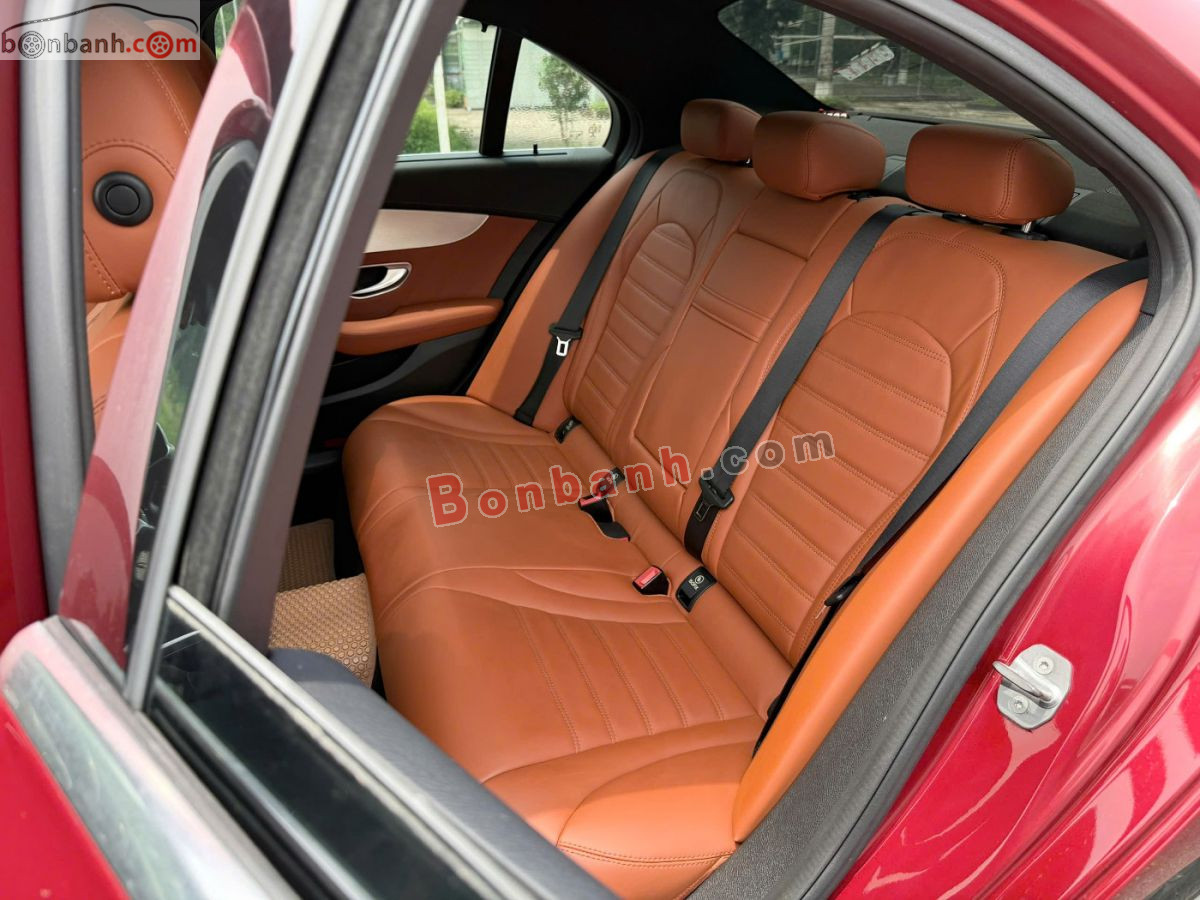 Bán ô tô Mercedes Benz C class C300 AMG - 2018 - xe cũ