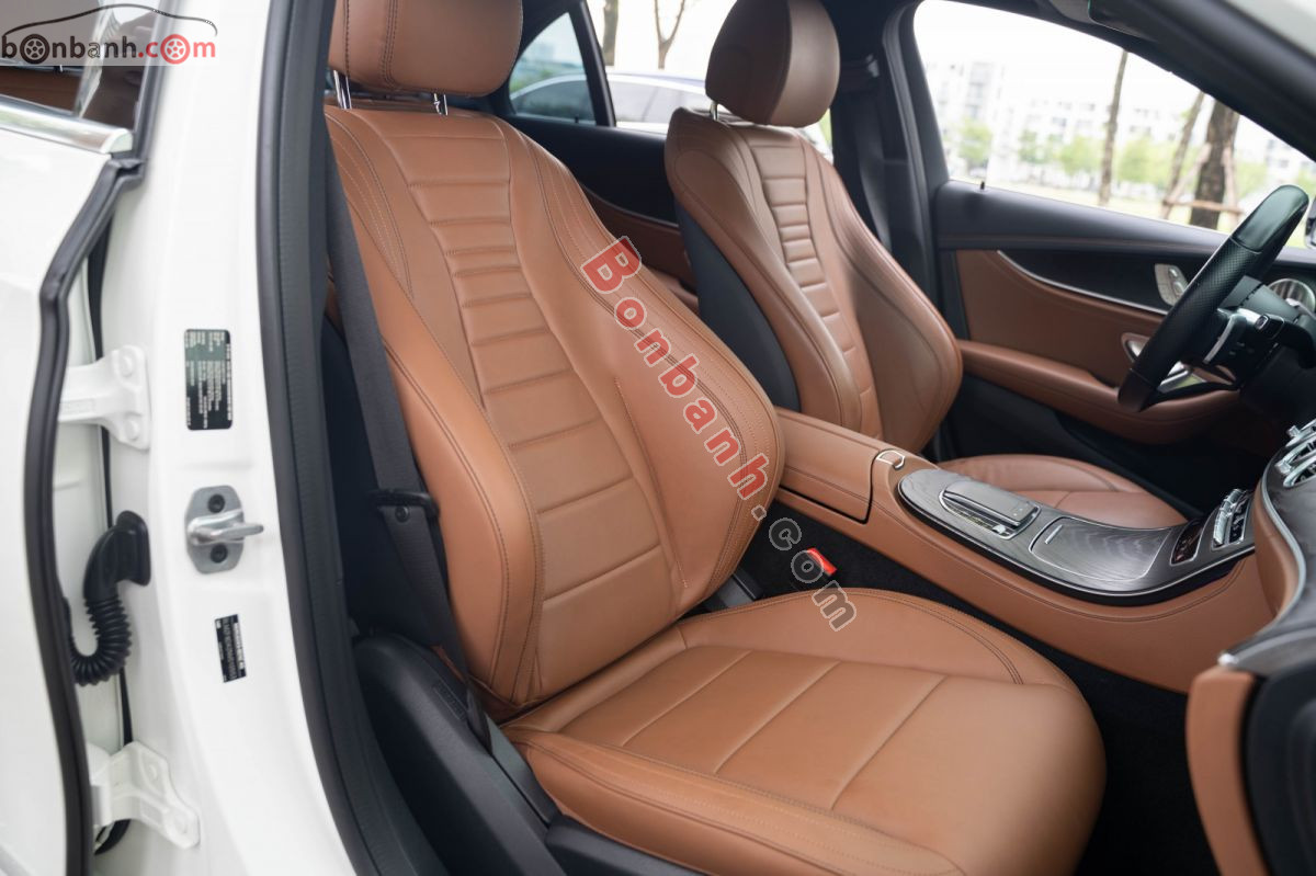 Bán ô tô Mercedes Benz E class E300 AMG - 2022 - xe cũ