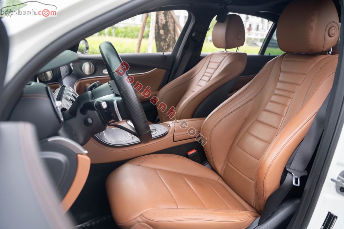 Bán ô tô Mercedes Benz E class E300 AMG - 2022 - xe cũ