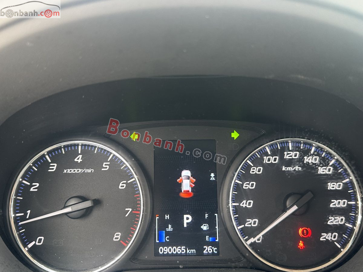 Bán ô tô Mitsubishi Outlander 2.0 CVT Premium - 2018 - xe cũ