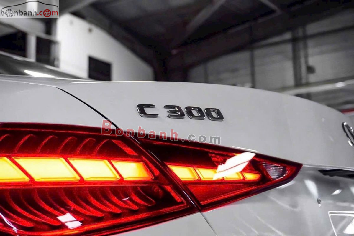 Bán ô tô Mercedes Benz C class C300 AMG - 2025 - xe mới